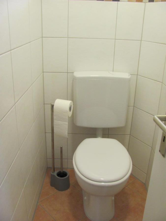 #2 Ruhiges Gemuetliches Ferienzimmer Mit 2 Einzelbetten Gemeinschaftsbad W-Lan Airport Nah Late Night Check In Haus Nr 9,5 Trunkelsberg Zewnętrze zdjęcie