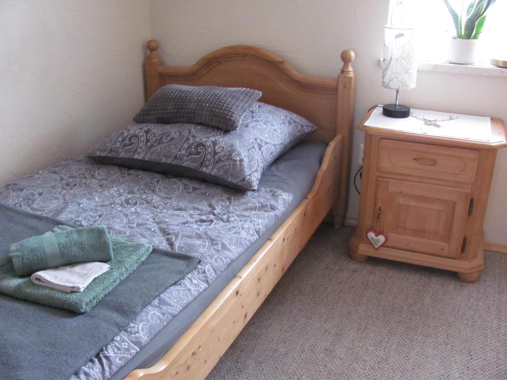 #2 Ruhiges Gemuetliches Ferienzimmer Mit 2 Einzelbetten Gemeinschaftsbad W-Lan Airport Nah Late Night Check In Haus Nr 9,5 Trunkelsberg Zewnętrze zdjęcie